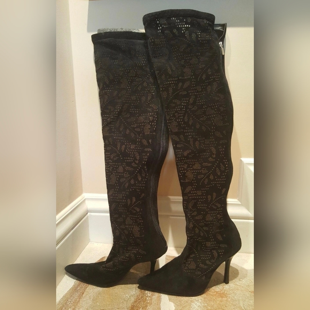 Victoria's Secret Over The Knee Black Lazer Cut Suede Boots Size 7 EUC